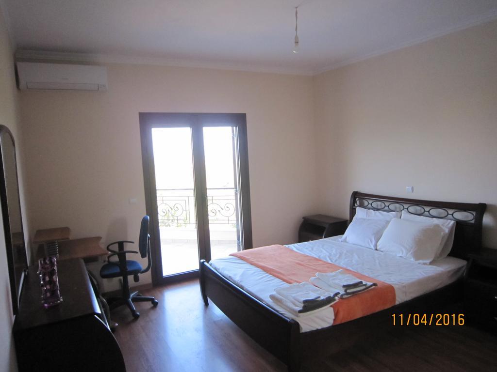איגיו Dimitris Villa מראה חיצוני תמונה