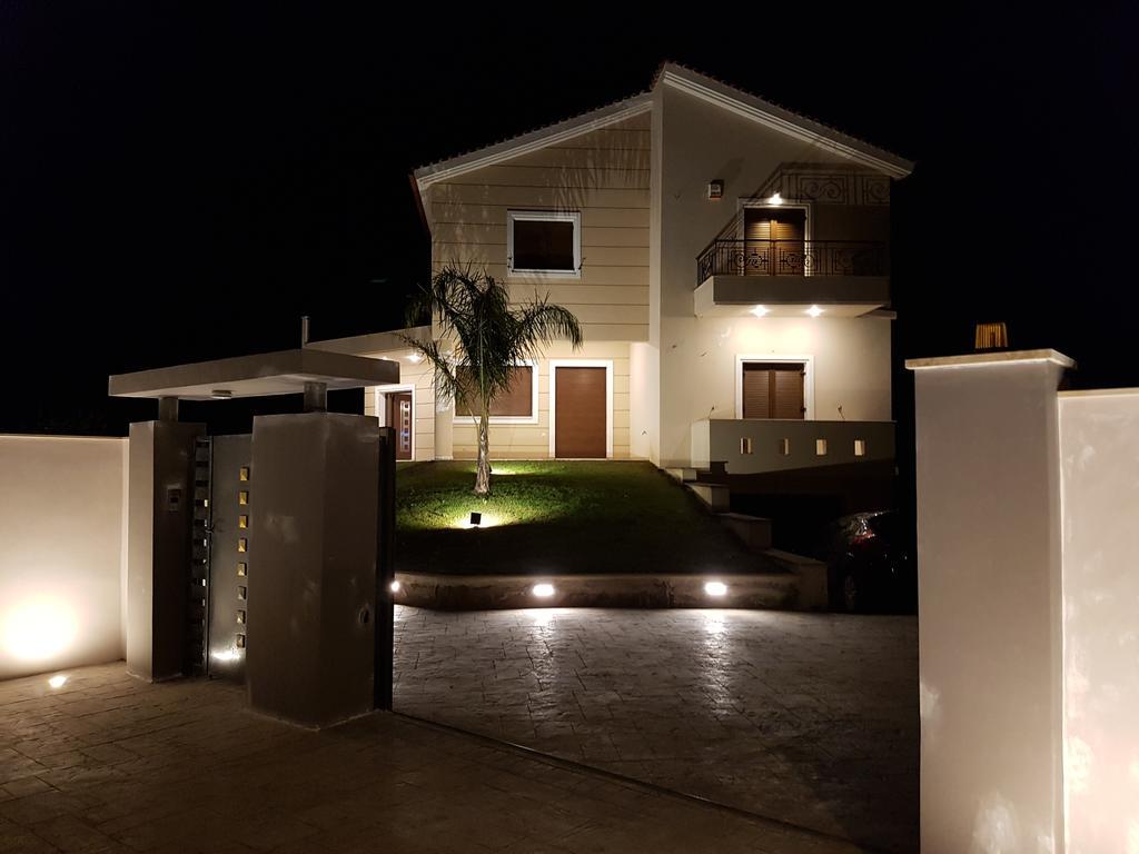 איגיו Dimitris Villa מראה חיצוני תמונה
